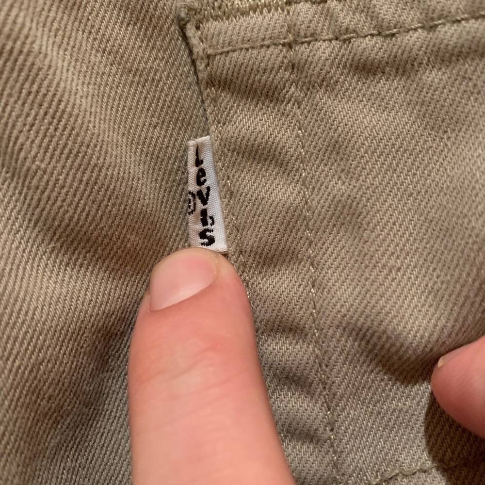Free shipping- rare vintage white tag Levi’s 33x30 grey denim jeans